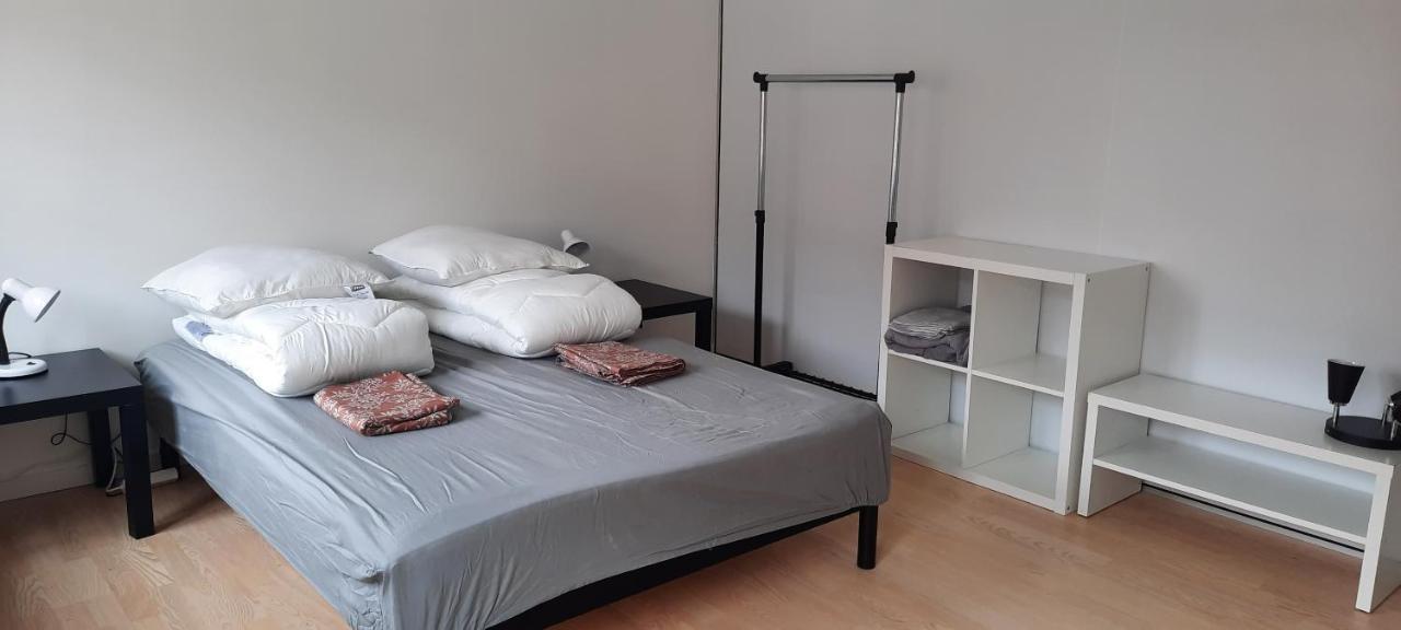 Private Room In A Shared Apartment Odense Exteriör bild